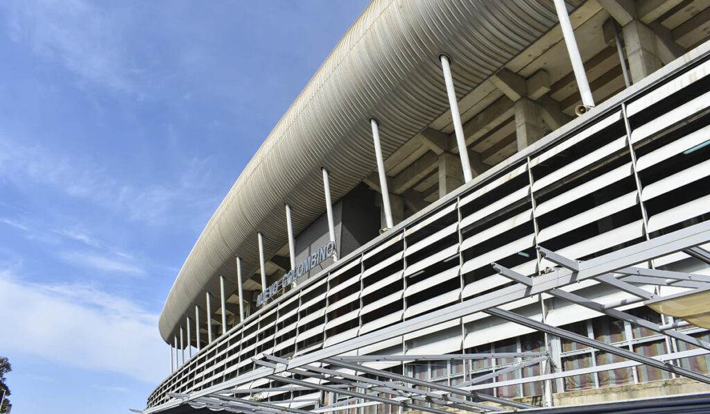 Frente principal del Nuevo Colombino.