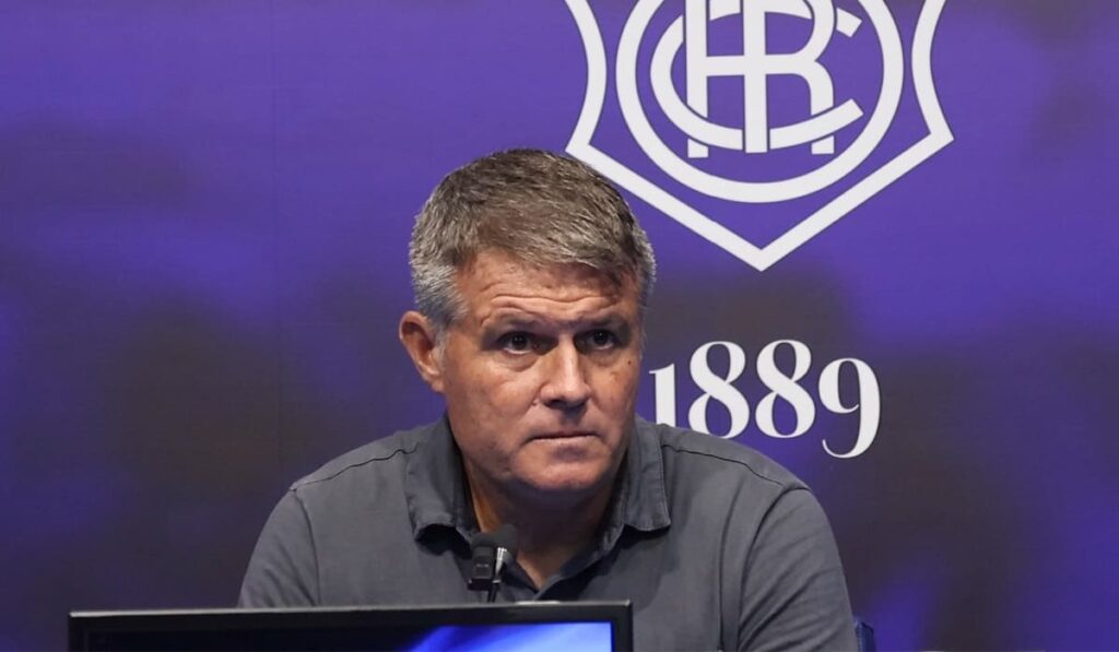 Pedro Morilla en la sala de prensa del Nuevo Colombino.