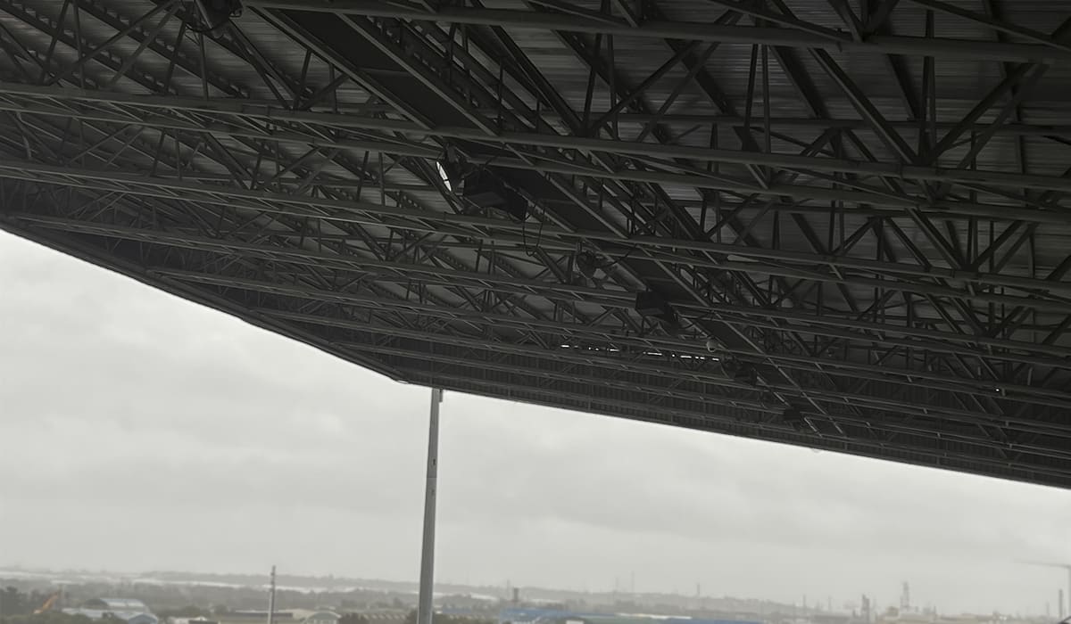 El estado de la visera de Tribuna del Nuevo Colombino.